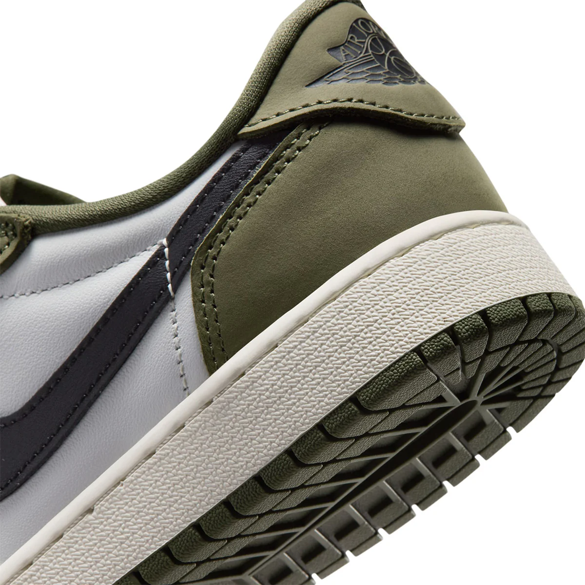 Air Jordan 1 GS Retro Low 'Medium Olive and Summit White' - Image 6