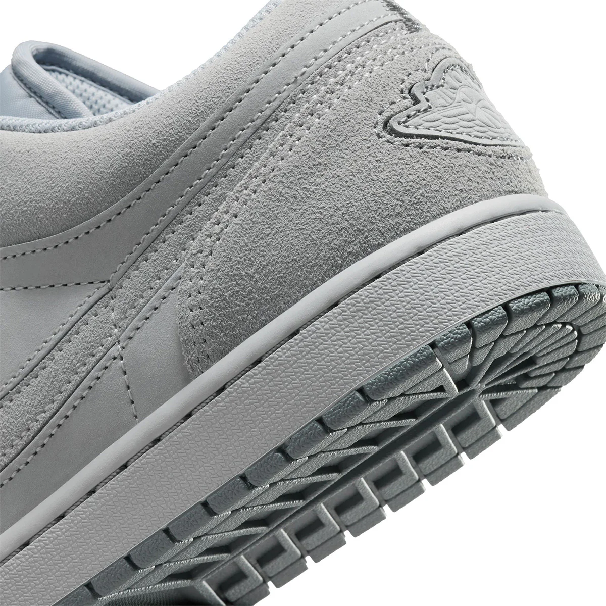 Air Jordan 1 Low SE Craft 'WOLF GREY/WOLF GREY/SMOKE GREY' - Image 7