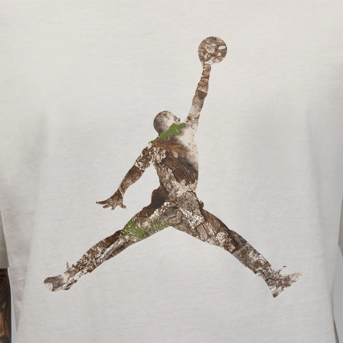 Brooklyn Men's Realtree Jumpman T-Shirt 'Sail/White' - Image 3
