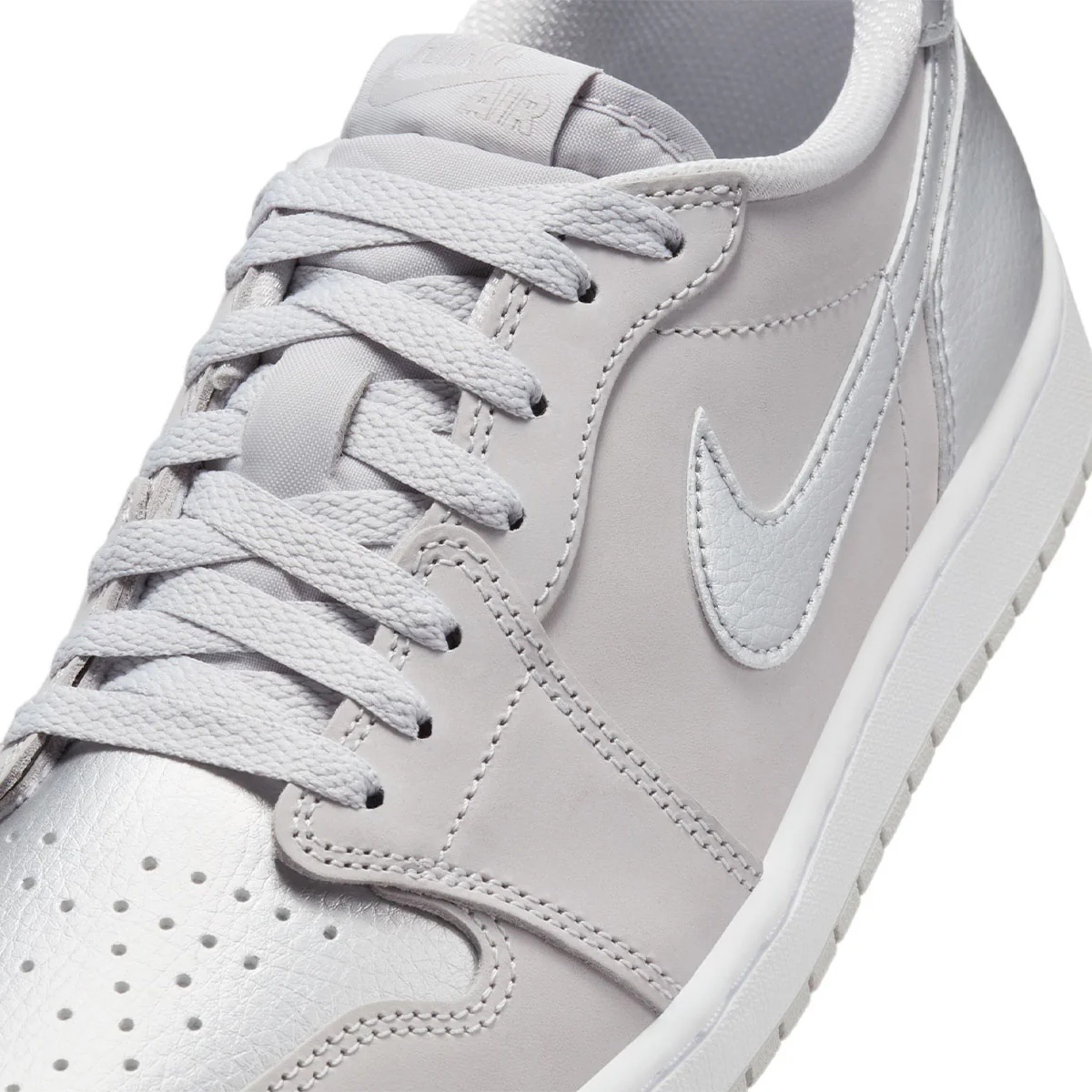 Jordan 1 Low OG 'Metallic Silver' - Image 8