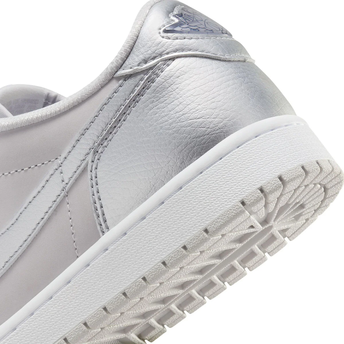 Jordan 1 Low OG 'Metallic Silver' - Image 9