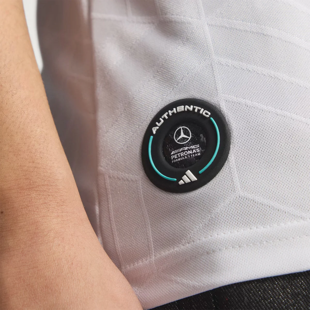 MERCEDES - AMG PETRONAS FORMULA 1 TEAM DRIVER JERSEY AUTHENTIC 'WHITE' - Image 5