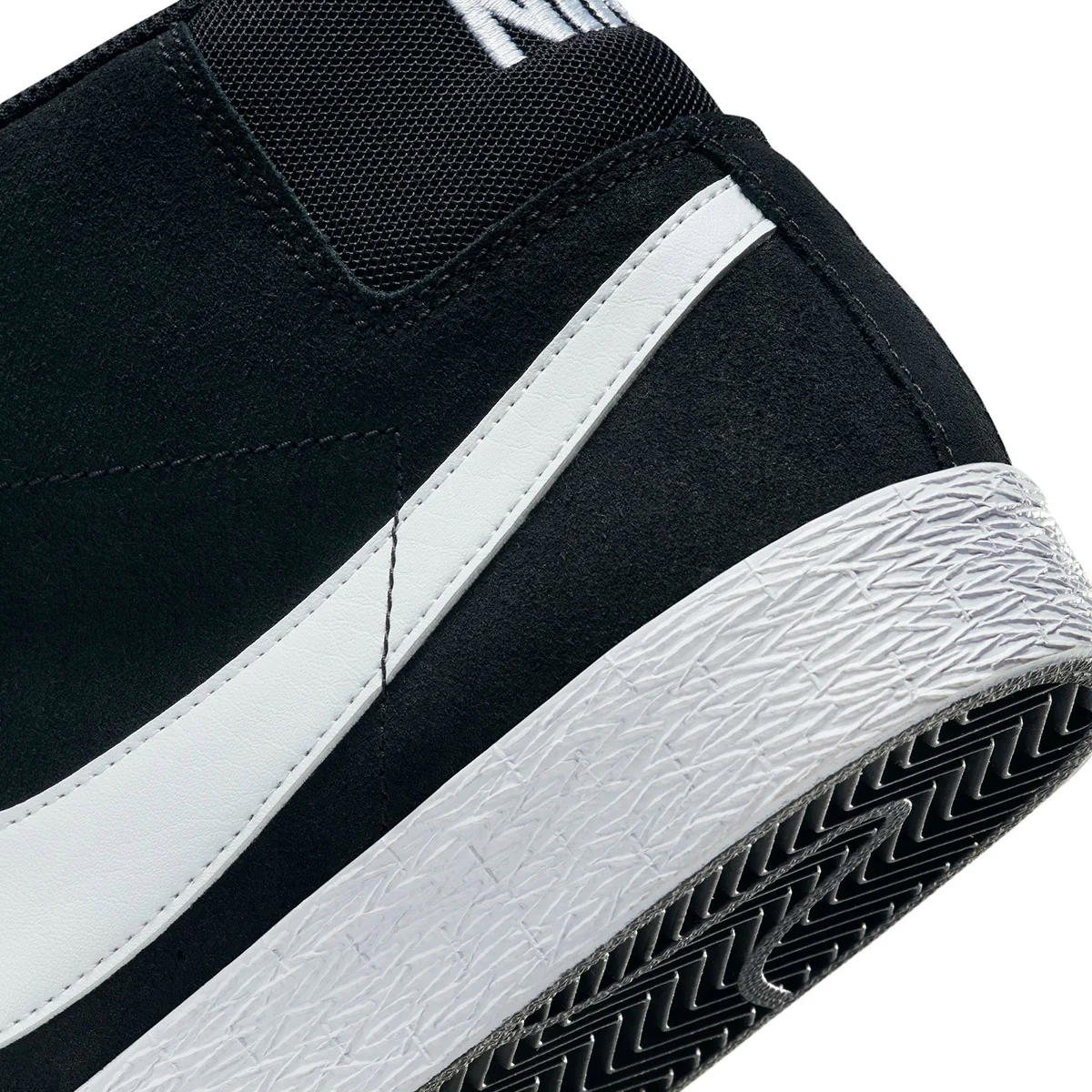 SB Zoom Blazer Mid 'Black/White' - Image 8