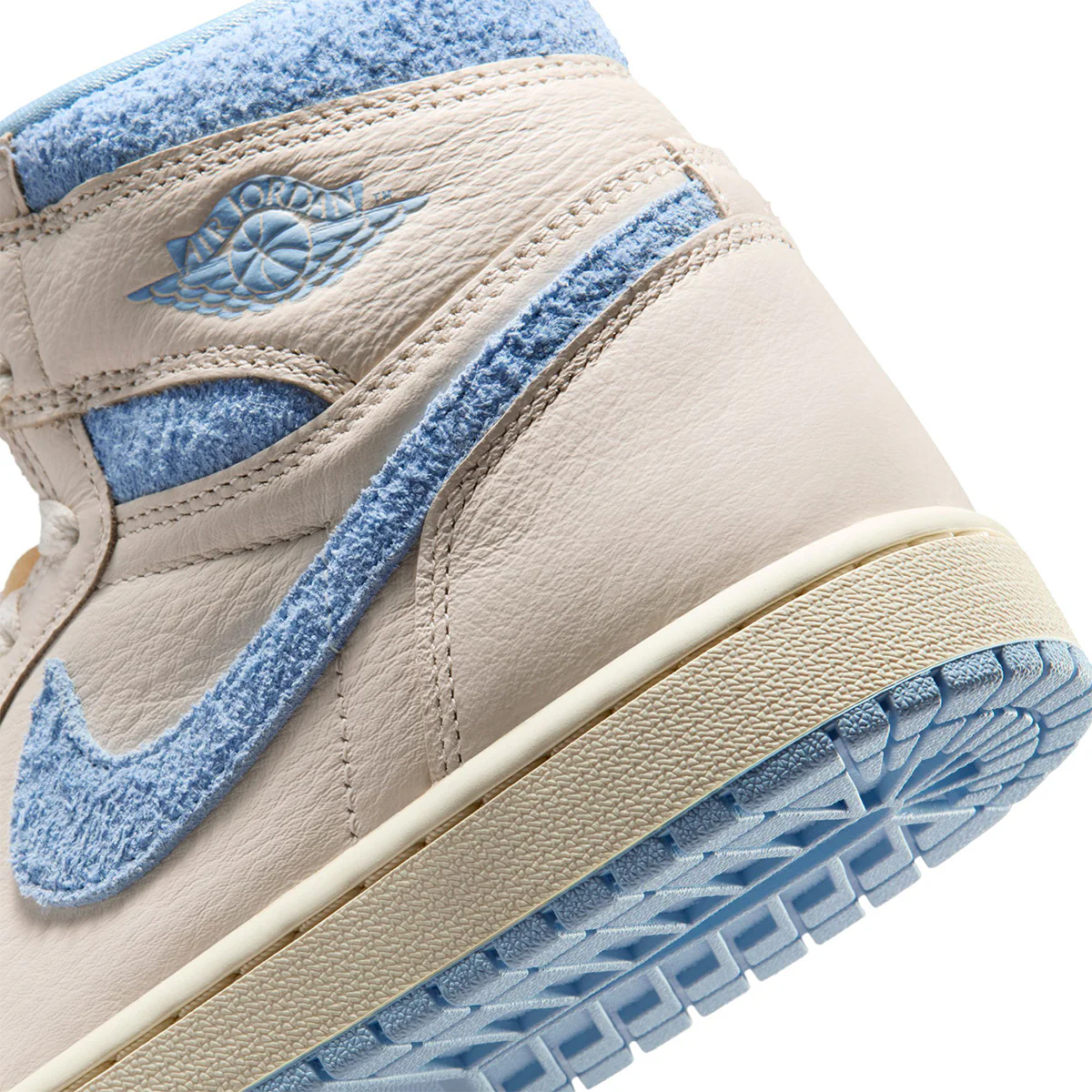 Wmns Air Jordan 1 Retro High OG 'PALE IVORY/PSYCHIC BLUE-COCONUT MILK' - Image 8