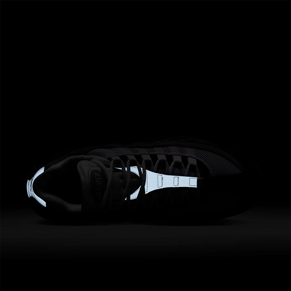Wmns Air Max 95 Big Bubble 'BLACK/PINK FOAM/WHITE/REFLECT SILVER' - Image 12