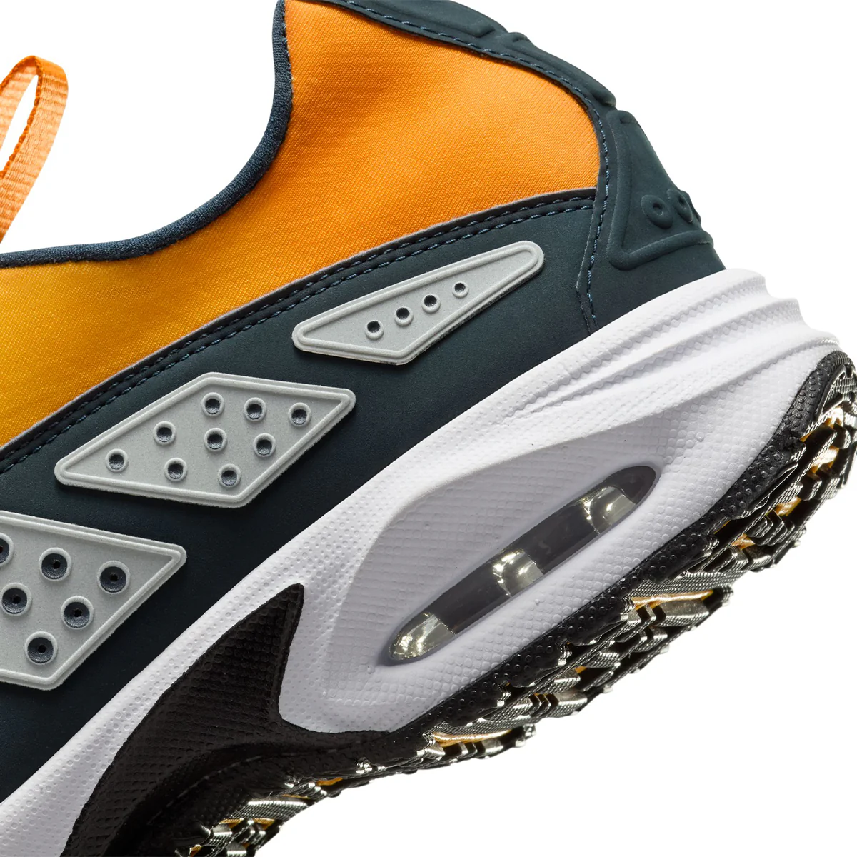 WMNS Air Max SNDR 'Canyon Gold/Deep Ocean' - Image 8