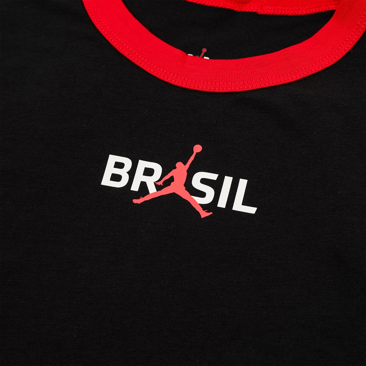 Wmns Brasil P6 Graphic Crewneck Shirt 'BLACK/UNIVERSITY RED' - Image 3